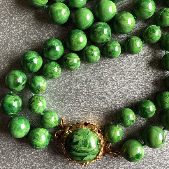 RARE - VTG 24” Malachite Double Strand Necklace - Picture 7 of 8
